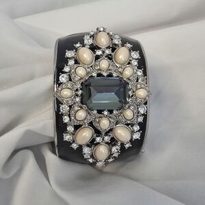 Elegant Black and Silver Women's Bracelet